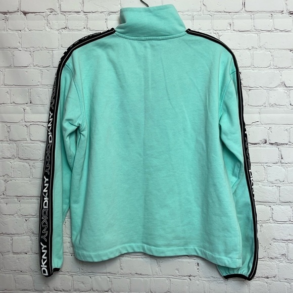 Activewear Lot - Two Tops and One Pant - Picture 8 of 16